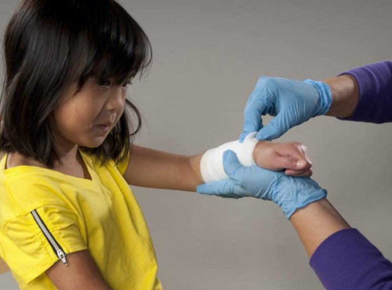 Ensiapu - Lasten ensiapu (Care for Children®) 6h ryhmäkurssi